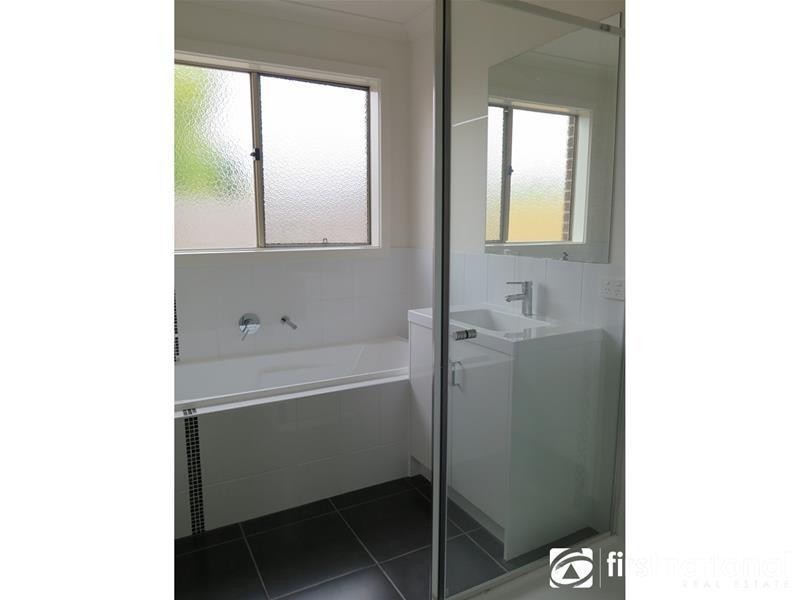 7/3-5 Melissa Way, Pakenham VIC 3810