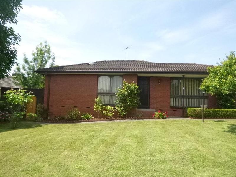 9/11 Wilson Street, Berwick VIC 3806