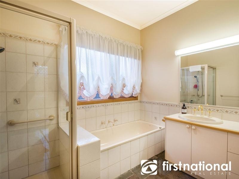 17 Brisbane Street, Berwick VIC 3806