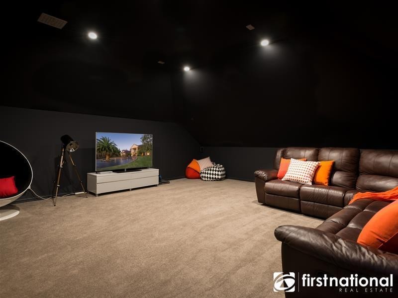 42-43 Caithwill Court, Narre Warren North VIC 3804