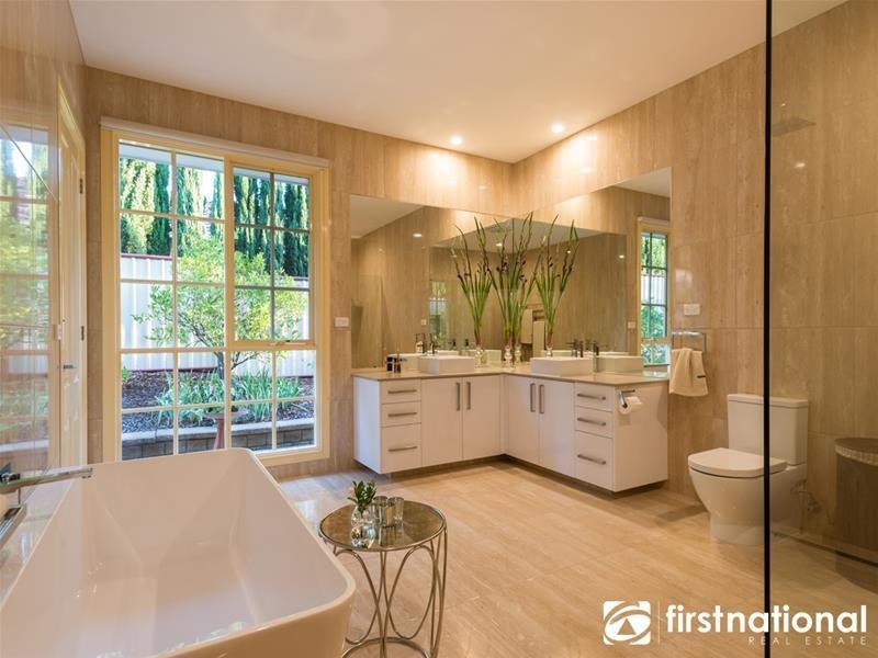 42-43 Caithwill Court, Narre Warren North VIC 3804