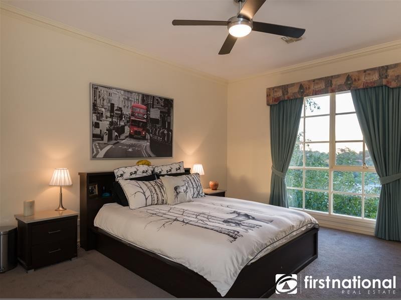 42-43 Caithwill Court, Narre Warren North VIC 3804