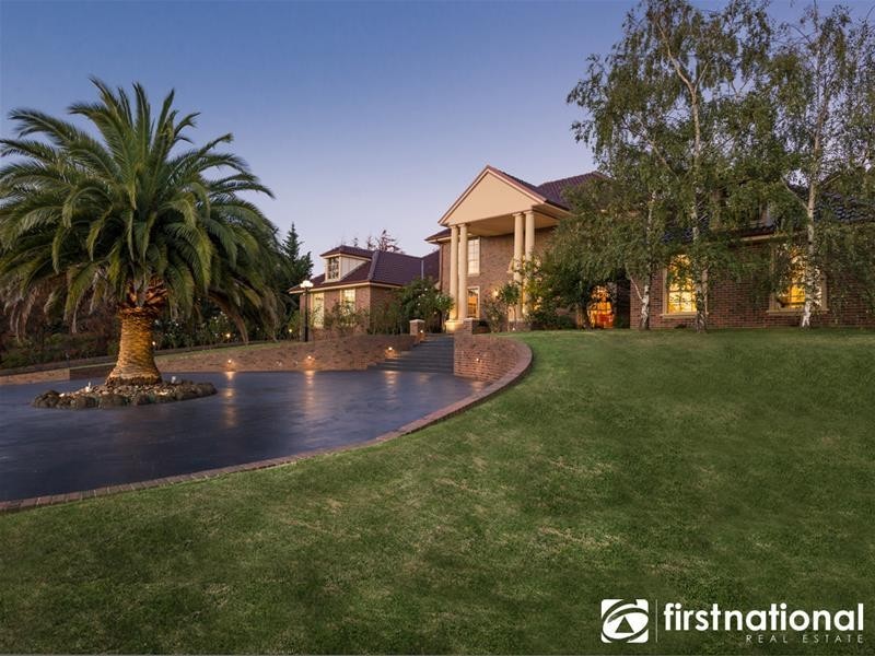 42-43 Caithwill Court, Narre Warren North VIC 3804