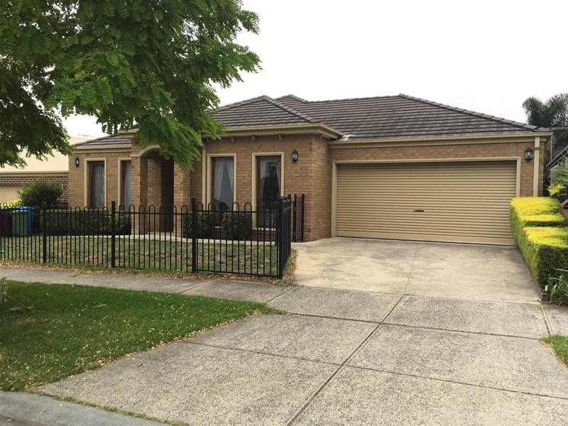 40 Golden Grove Drive, Narre Warren VIC 3805