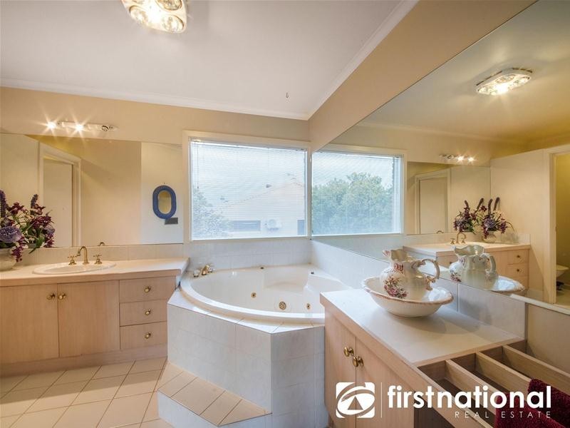 30 Christine Avenue, Berwick VIC 3806