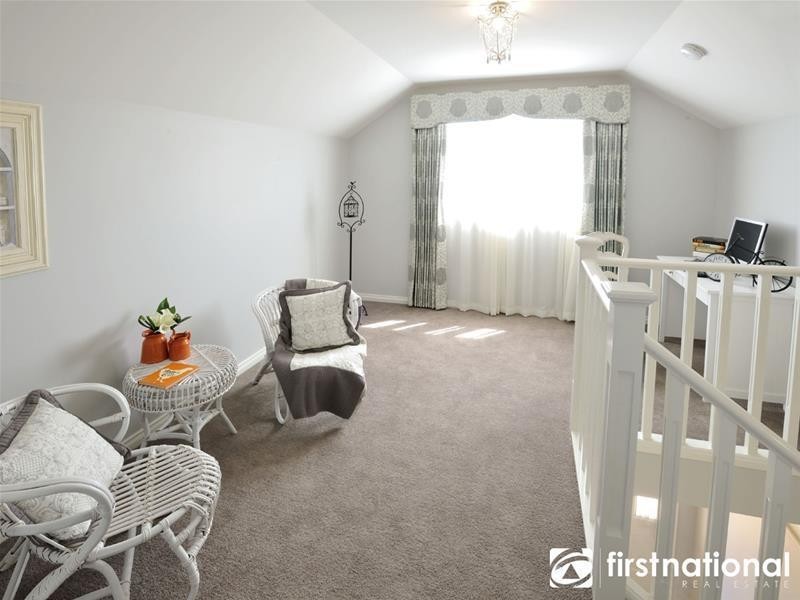 15 Villella Drive, Pakenham VIC 3810