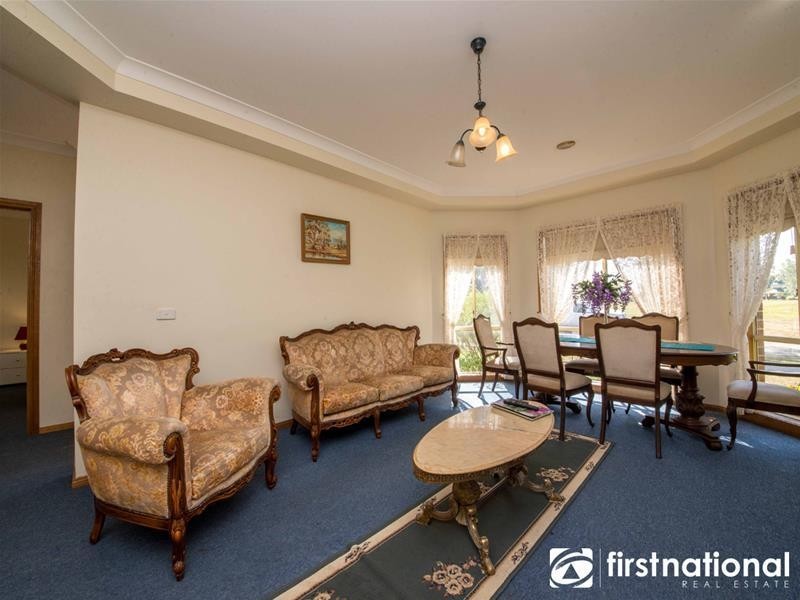 38 Stockmans Circuit, Pakenham VIC 3810