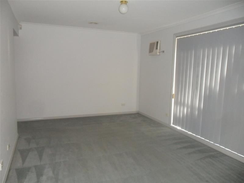 15 Sanctuary Rise, Narre Warren VIC 3805