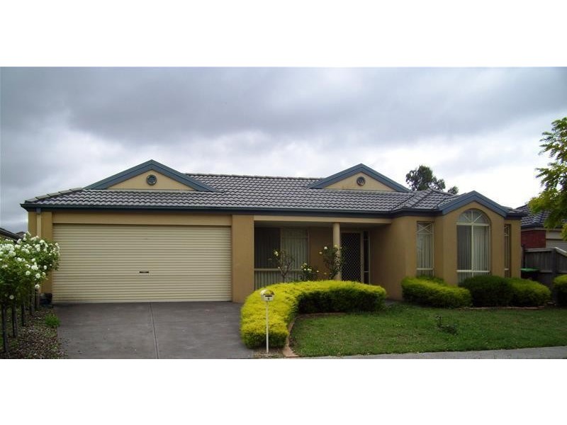 6 Baronessa Avenue, Narre Warren South VIC 3805