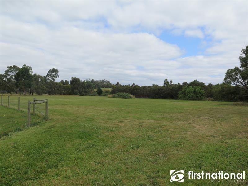 4A Fairway Court, Pakenham VIC 3810