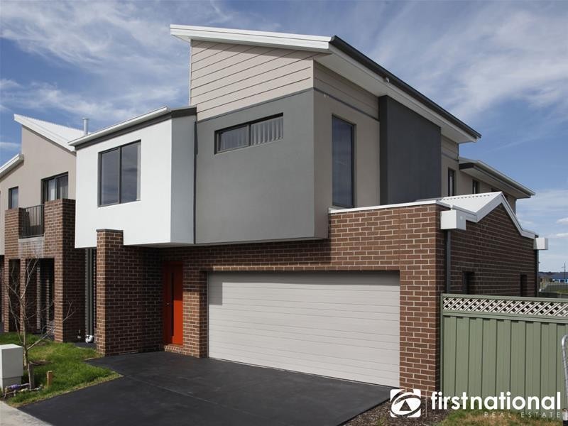 15/180 Henry Road, Pakenham VIC 3810