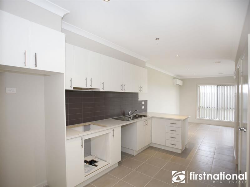 15/180 Henry Road, Pakenham VIC 3810