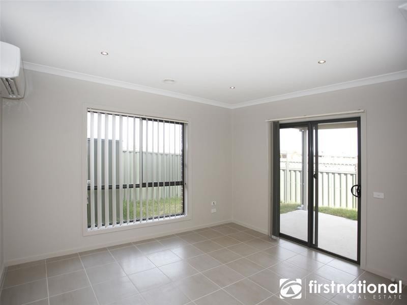 15/180 Henry Road, Pakenham VIC 3810