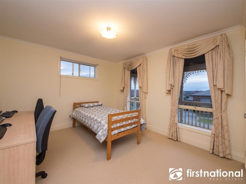 3 Pimento Close, Narre Warren South VIC 3805