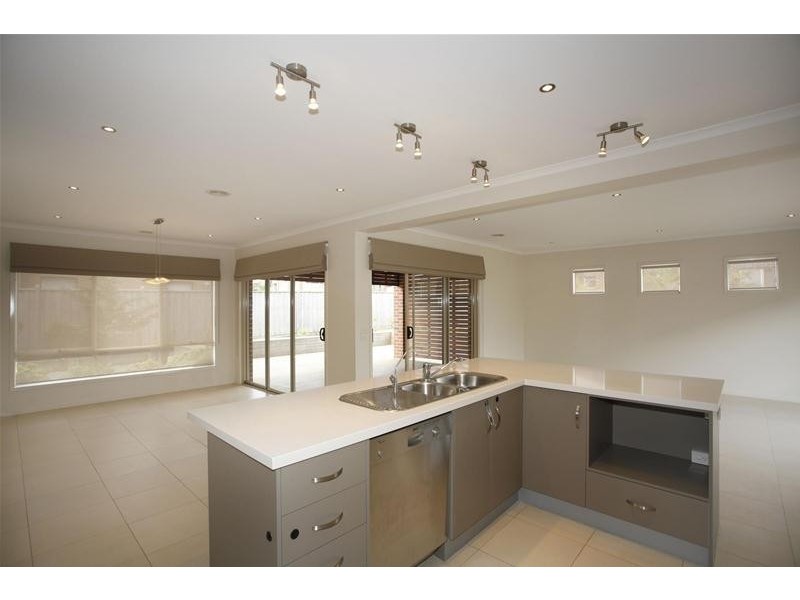 8 Viewpoint Place, Berwick VIC 3806