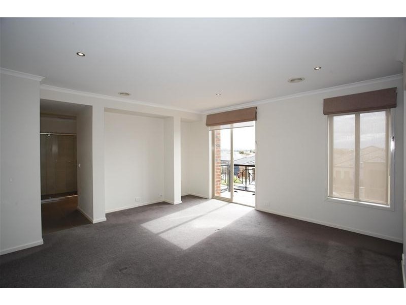 8 Viewpoint Place, Berwick VIC 3806