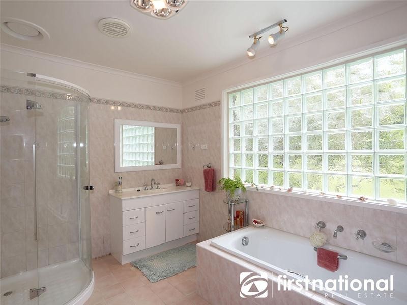 295 Bessie Creek Road, Nar Nar Goon North VIC 3812