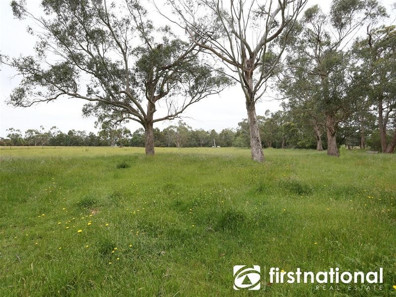 295 Bessie Creek Road, Nar Nar Goon North VIC 3812