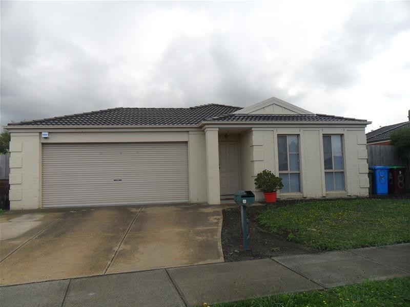 8 Kate Elizabeth Avenue, Berwick VIC 3806