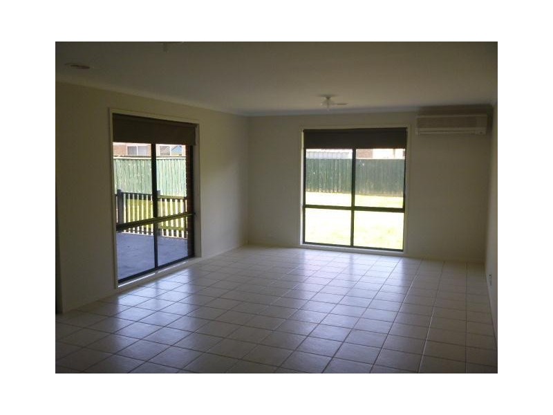 76 Harrington Drive, Narre Warren South VIC 3805