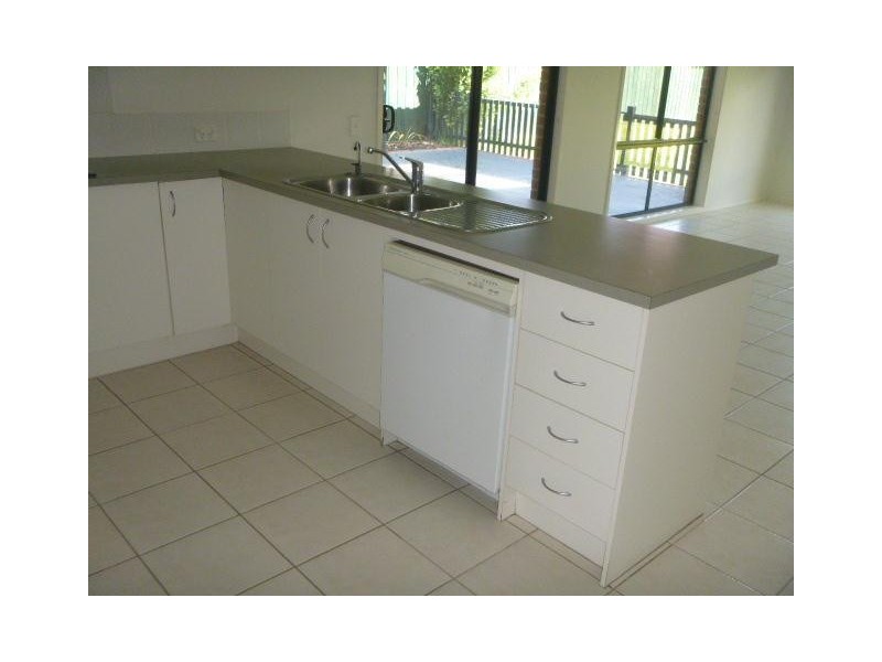 76 Harrington Drive, Narre Warren South VIC 3805