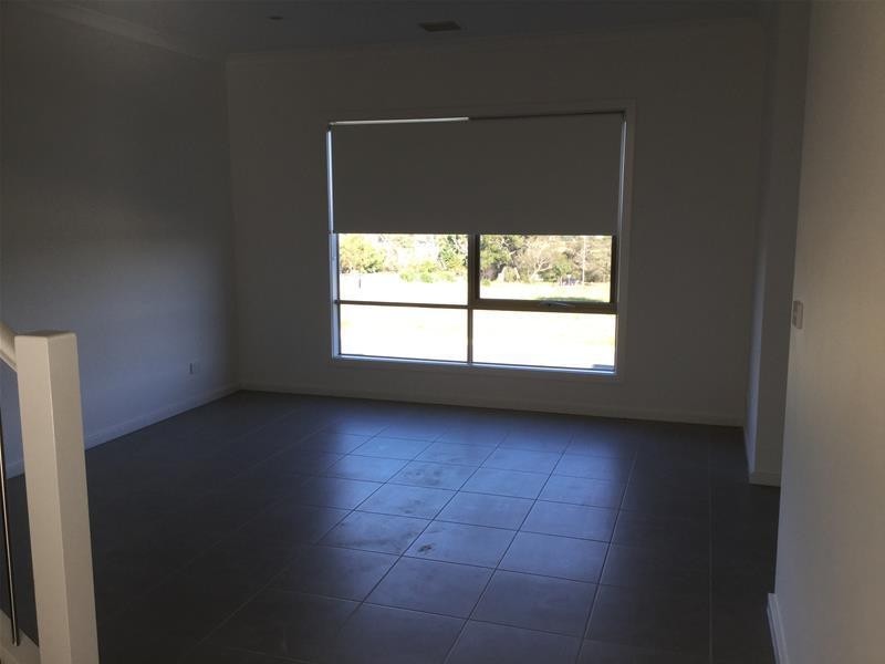 69 Atlantic Drive, Pakenham VIC 3810