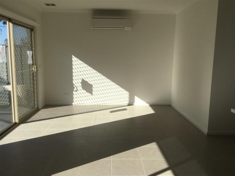 69 Atlantic Drive, Pakenham VIC 3810