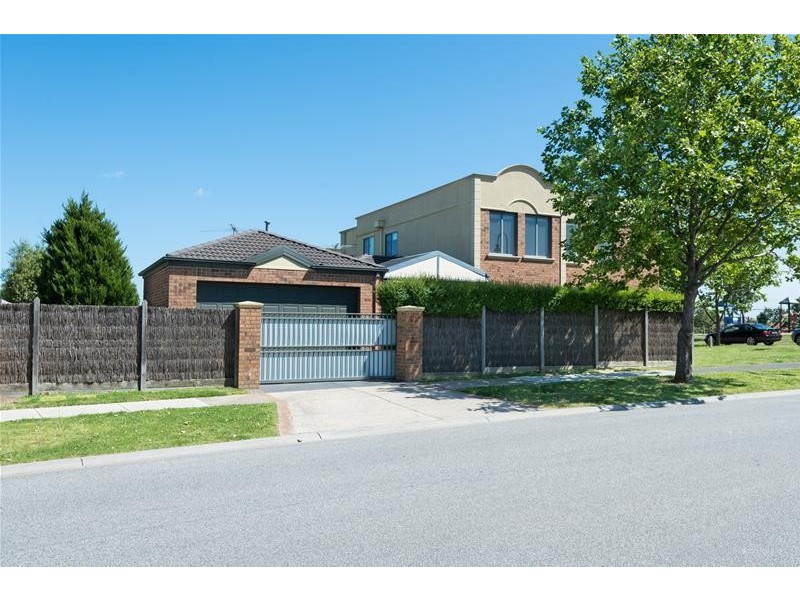 1 Cropton Place, Narre Warren South VIC 3805