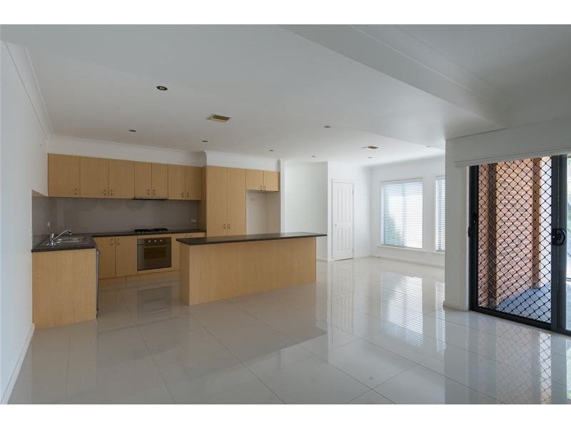 1 Cropton Place, Narre Warren South VIC 3805