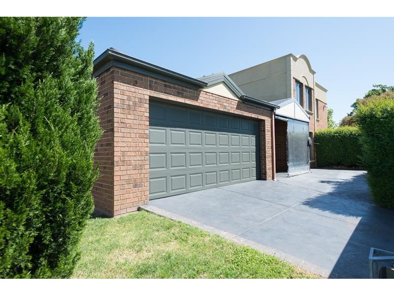 1 Cropton Place, Narre Warren South VIC 3805
