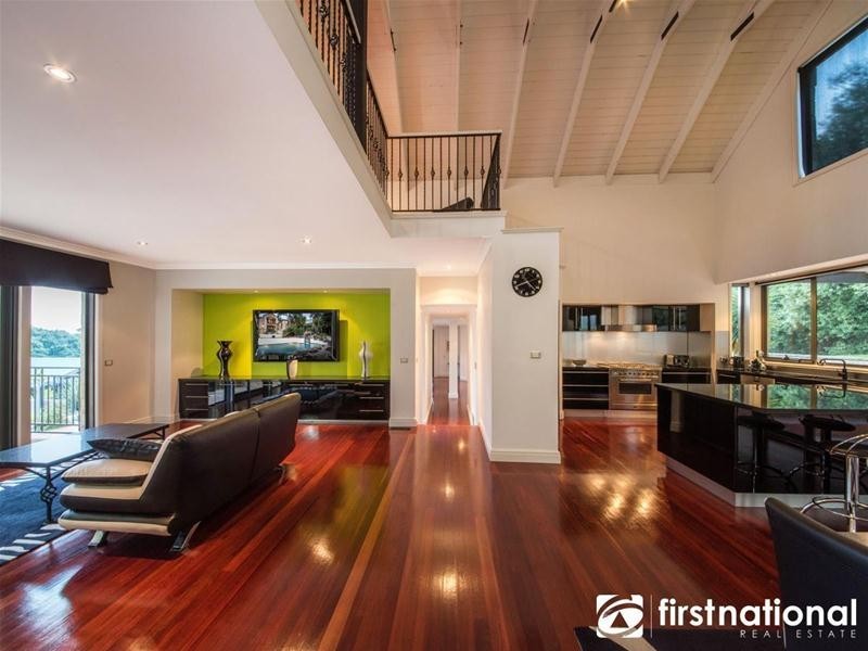 15-16 Tamara Close, Berwick VIC 3806