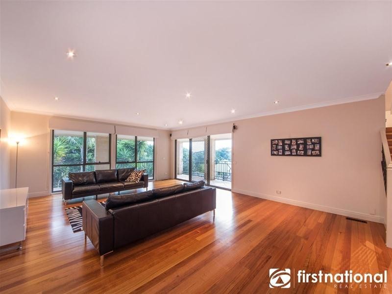 15-16 Tamara Close, Berwick VIC 3806