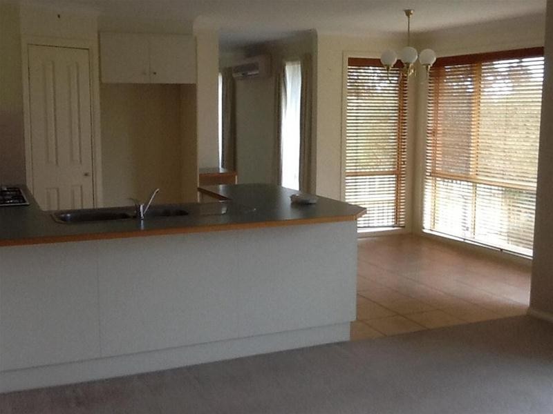 5 Aberdeen Heights, Pakenham VIC 3810