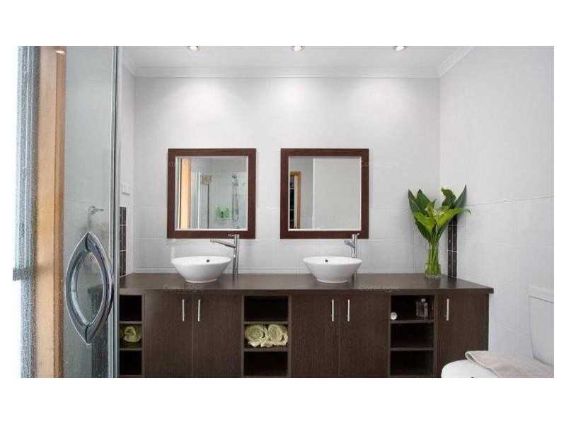 9 Bournevale Drive, Berwick VIC 3806