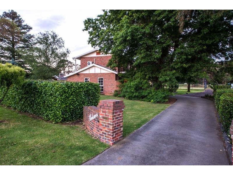 6 Fox Road, Narre Warren North VIC 3804