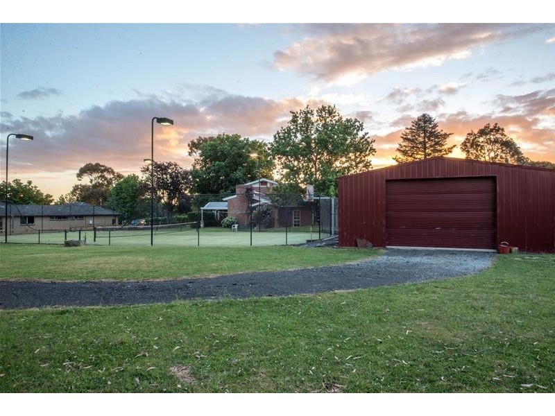 6 Fox Road, Narre Warren North VIC 3804