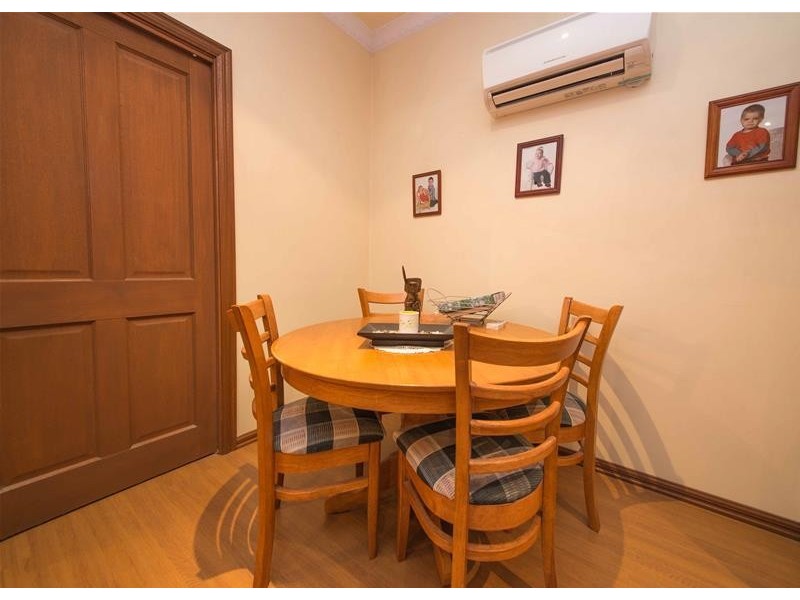 6 Fox Road, Narre Warren North VIC 3804