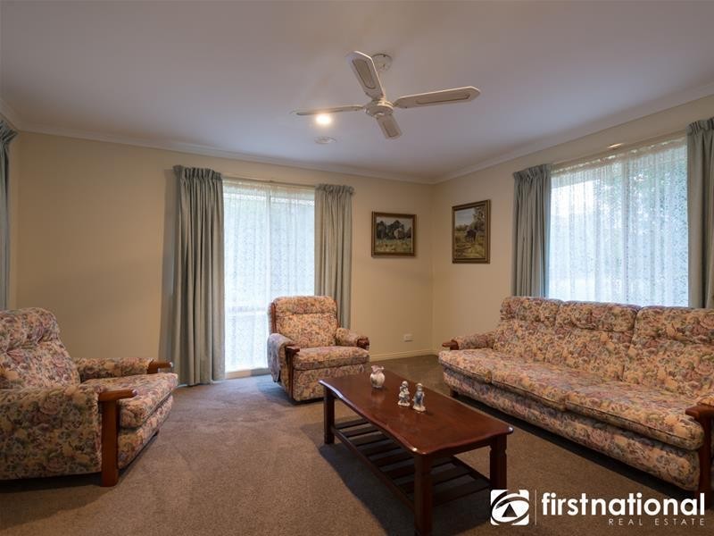 6 Lakeview  Terrace, Beaconsfield VIC 3807