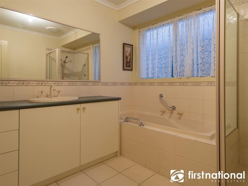 6 Lakeview  Terrace, Beaconsfield VIC 3807