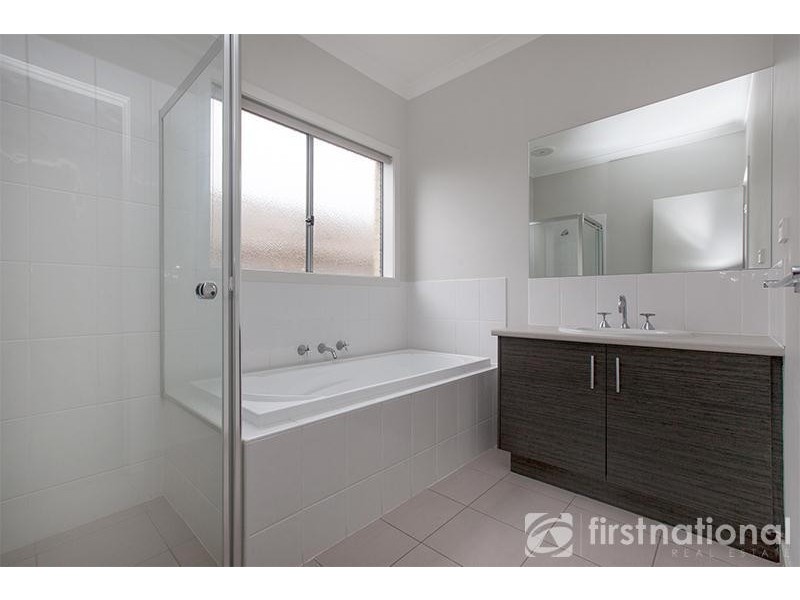 13 Still Water Way, Officer VIC 3809