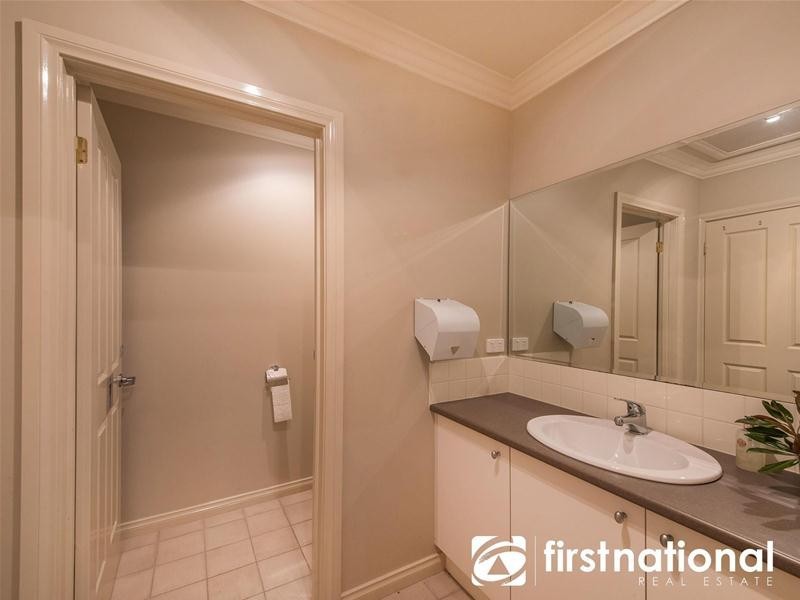 8 Palmerston Street, Berwick VIC 3806