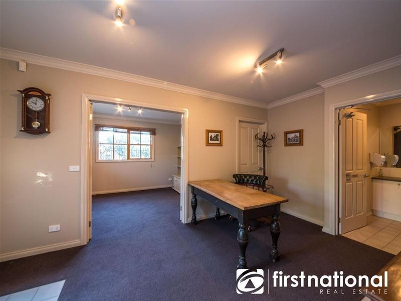 8 Palmerston Street, Berwick VIC 3806