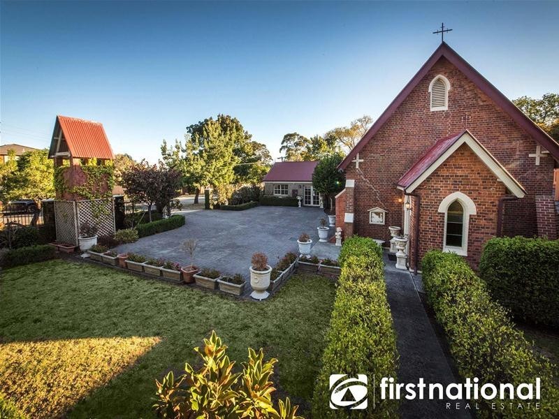 8 Palmerston Street, Berwick VIC 3806