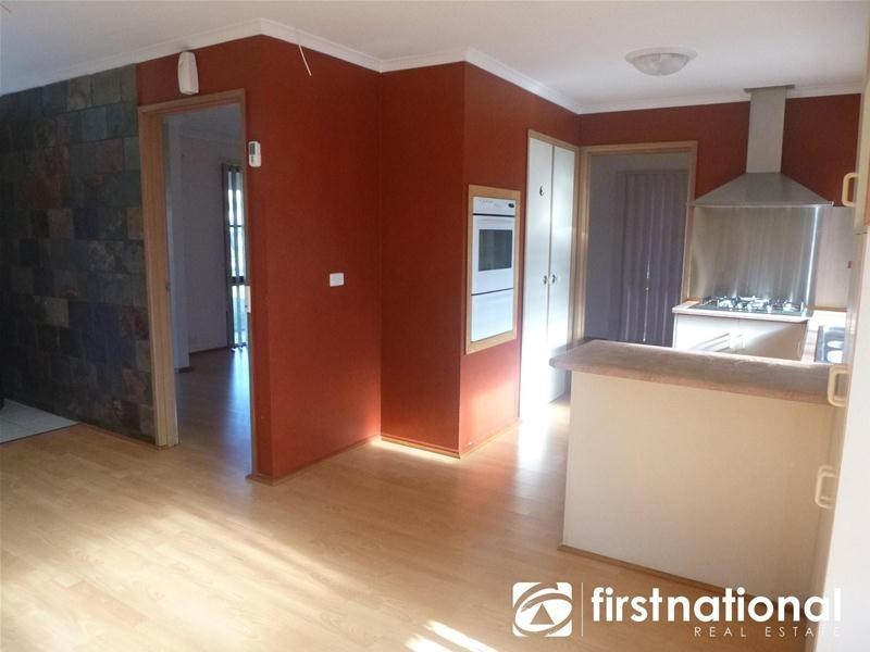 10 Mayruck Rise, Hampton Park VIC 3976