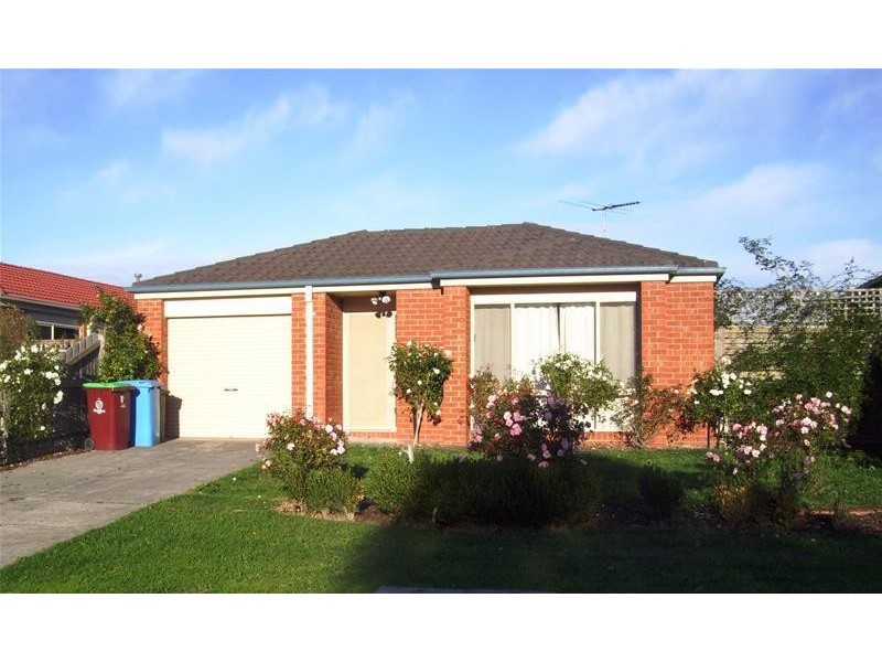 15 Lochard Terrace, Narre Warren South VIC 3805
