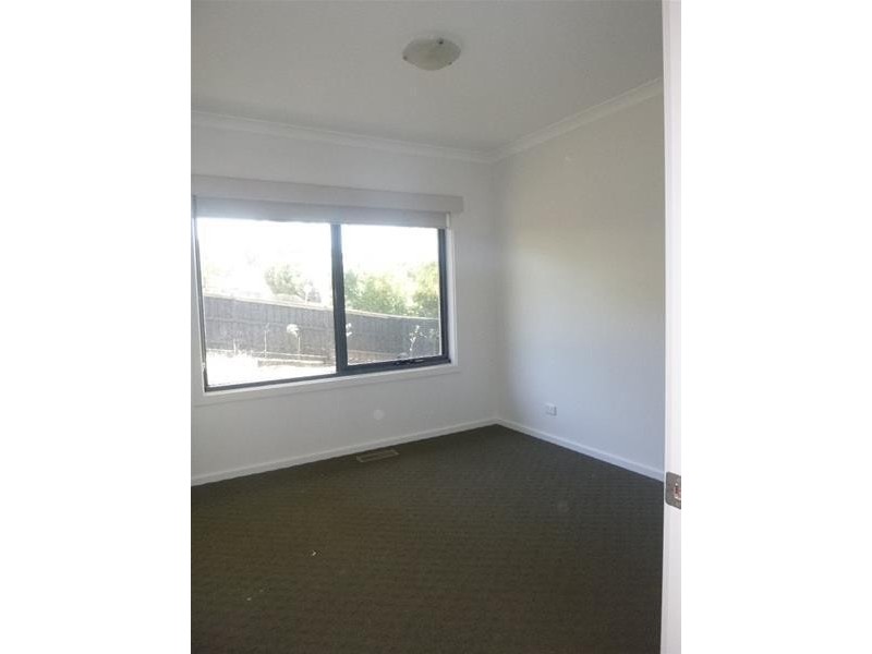 9 Anne Street, Berwick VIC 3806