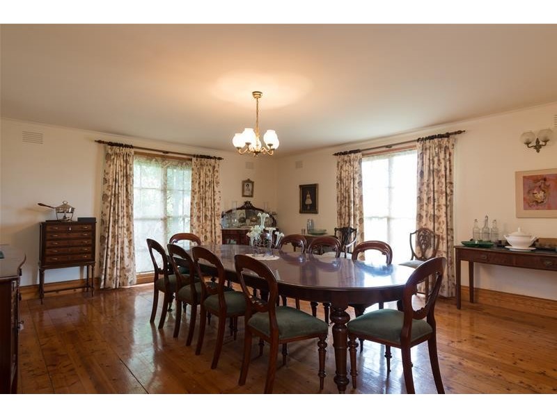 128 Tivendale Road, Officer VIC 3809