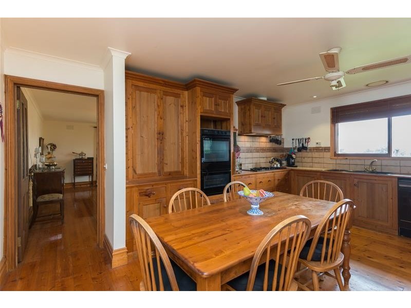 128 Tivendale Road, Officer VIC 3809