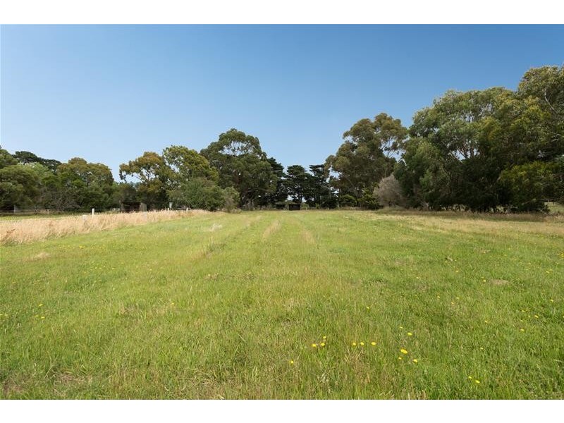 128 Tivendale Road, Officer VIC 3809