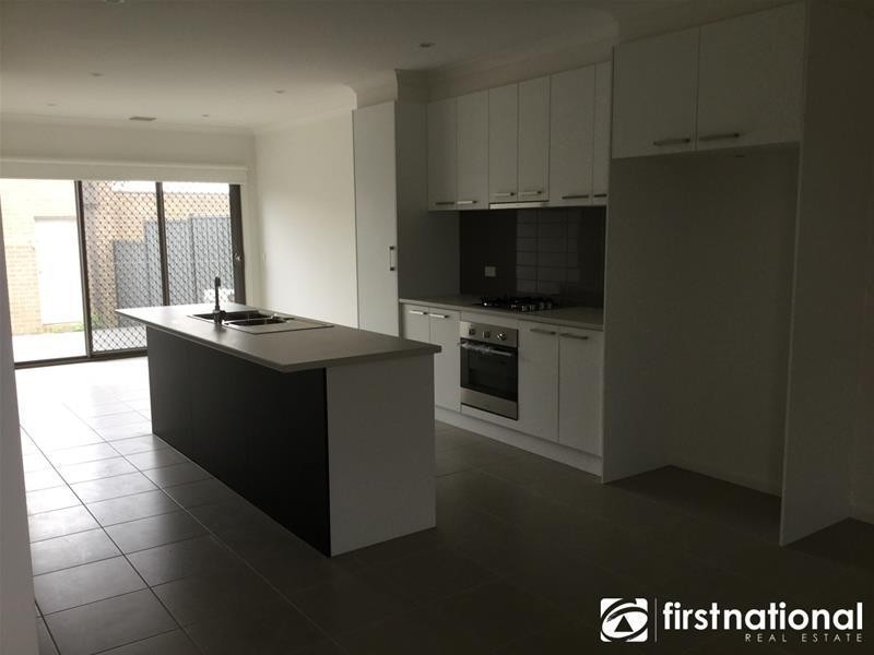 41/23 Atlantic  Drive, Pakenham VIC 3810